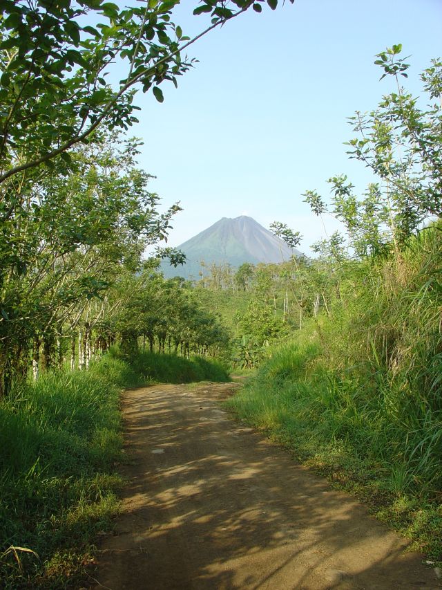 country_road_volcano_Costa_Rica.jpg
